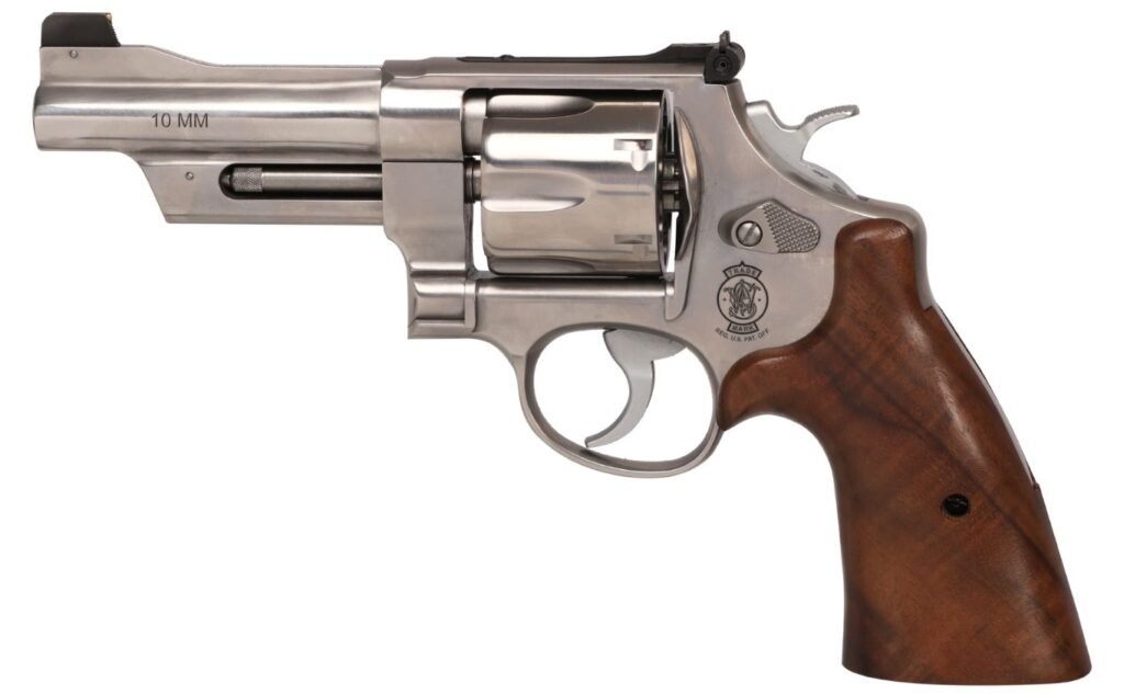 Smith and Wesson 610 10mm